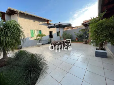 Casa com 4 Quartos à venda, 216m² no Víviam Parque 2ª Etapa, Anápolis