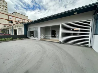 Casa com 3 Quartos à venda, 222m² no Centro, Canoas