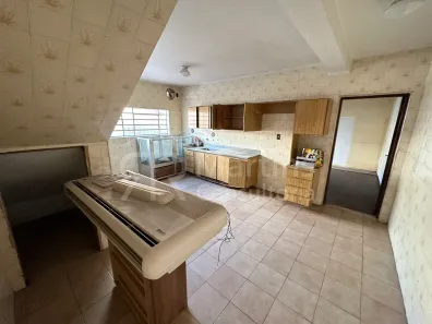Sobrado com 3 Quartos à venda, 159m² no Vila Bastos, Santo André