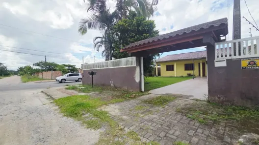 Casa com 3 Quartos à venda, 154m² no Barra do Saí, Itapoá