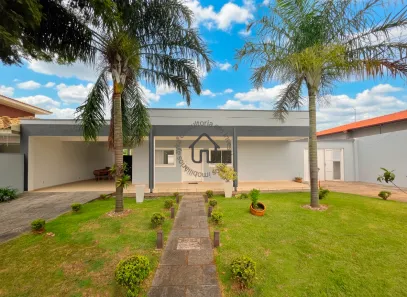 Casa de Condomínio com 3 Quartos para alugar, 424m² no Marambaia, Vinhedo