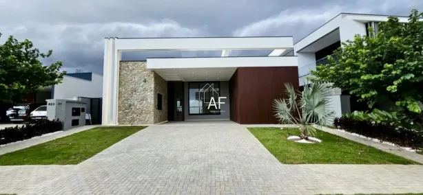 Casa de Condomínio com 4 Quartos à venda, 243m² no Alphaville, Santana de Parnaíba
