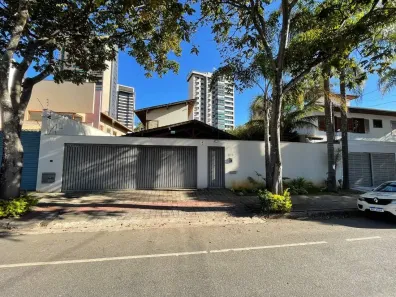 Casa com 4 Quartos à venda, 200m² no Belvedere, Belo Horizonte