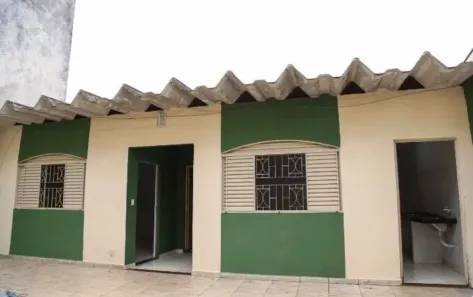 Casa com 1 Quarto para alugar, 50m² no Jardim Alvorada, Maringá