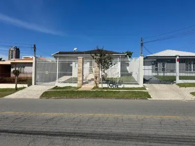 Casa com 3 Quartos à venda, 280m² no Novo Mundo, Curitiba