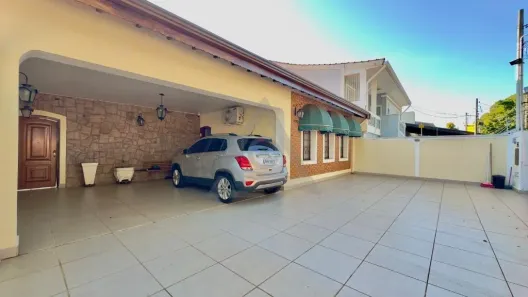 Imóvel Comercial com 5 Quartos à venda, 300m² no Parque São Quirino, Campinas