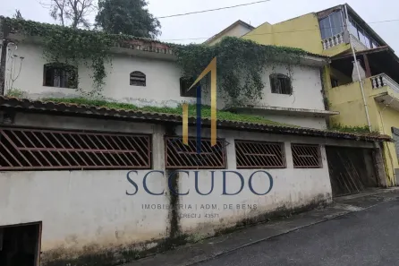 Sobrado com 2 Quartos à venda, 354m² no Centro, Igaratá