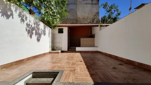 Casa com 2 Quartos à venda, 125m² no Lagoa, Macaé