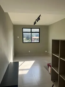 Sala Comercial para alugar, 18m² no Badu, Niterói