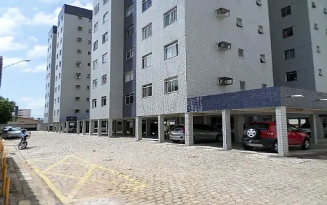 Apartamento com 3 Quartos para alugar, 80m² no Candelária, Natal