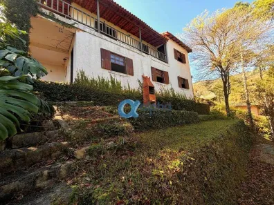 Casa com 3 Quartos à venda, 300m² no Pedro do Rio, Petrópolis