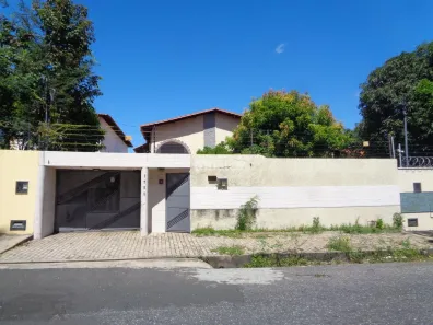Casa com 4 Quartos à venda, 322m² no Ininga, Teresina