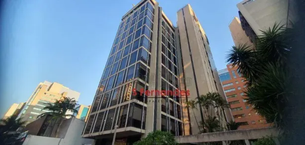 Sala Comercial para alugar, 245m² no Vila Olímpia, São Paulo