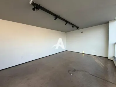 Ponto Comercial para alugar, 200m² no Fundinho, Uberlândia
