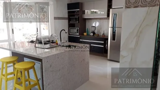 Sobrado com 5 Quartos à venda, 360m² no Transurb, Itapevi
