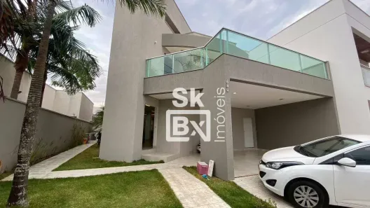 Casa de Condomínio com 3 Quartos à venda, 255m² no Aclimação, Uberlândia