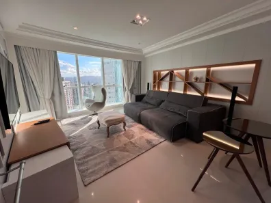 Apartamento com 3 Quartos para alugar, 217m² no Centro, Balneário Camboriú