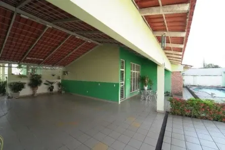 Casa de Condomínio com 4 Quartos à venda, 500m² no Ponta Negra, Manaus