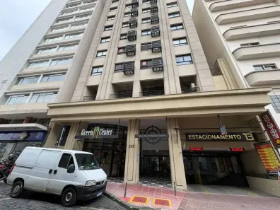 Sala Comercial à venda, 26m² no Centro, Curitiba