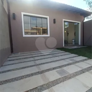 Casa com 2 Quartos para alugar, 120m² no São José, Armação dos Búzios