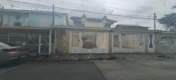 Sobrado com 3 Quartos à venda, 147m² no Vila Galvão, Guarulhos