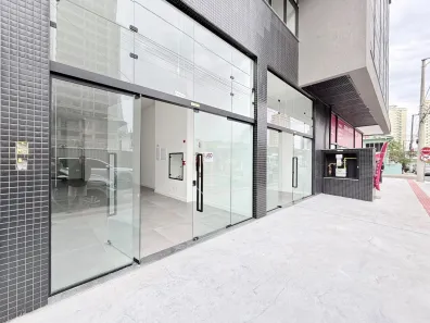 Sala Comercial à venda, 65m² no Meia Praia, Itapema