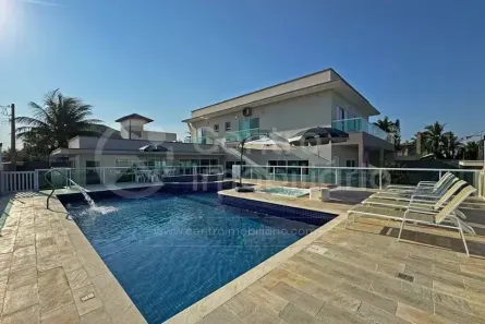 Casa com 5 Quartos à venda, 638m² no Jardim Marcia, Peruíbe