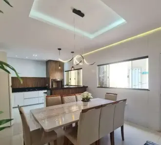 Casa com 3 Quartos à venda, 130m² no Mercês, Curitiba