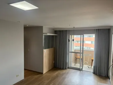 Apartamento com 3 Quartos para alugar, 70m² no Cabral, Curitiba