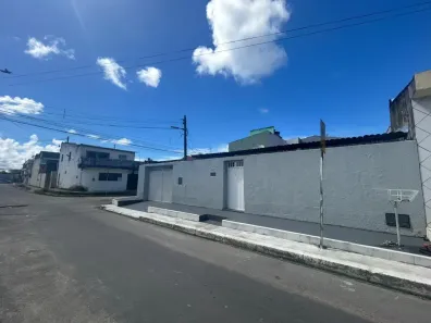 Apartamento com 3 Quartos para alugar, 250m² no Antares, Maceió