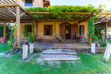 Casa de Condomínio com 3 Quartos para alugar, 248m² no Centro, Eusébio
