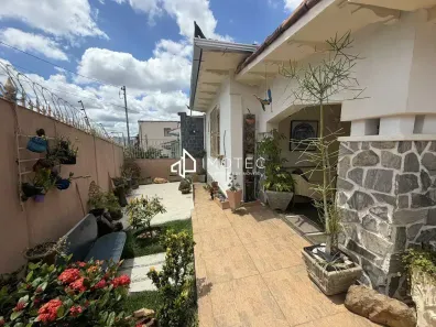 Casa com 2 Quartos à venda, 132m² no Carlos Prates, Belo Horizonte