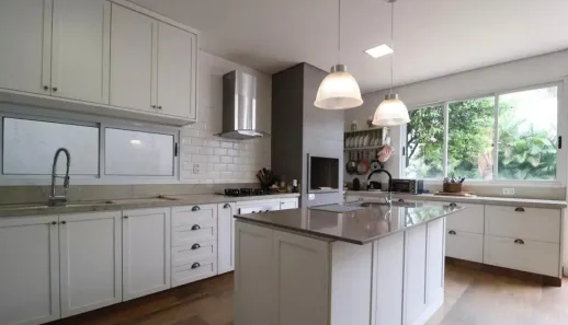 Casa com 4 Quartos à venda, 322m² no Jardim Colina, Uberlândia