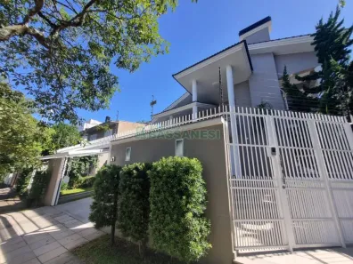 Casa com 3 Quartos para alugar, 393m² no Cinqüentenário, Caxias do Sul