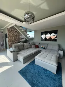 Sobrado com 2 Quartos à venda, 130m² no Jardim Alvorada, Jacareí