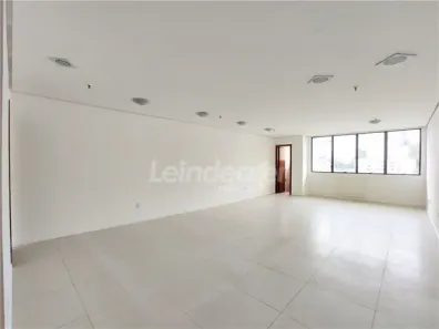 Sala Comercial para alugar, 55m² no Floresta, Porto Alegre