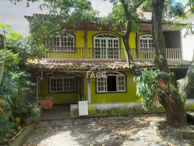 Casa com 3 Quartos à venda, 200m² no São Judas Tadeu, Guarapari