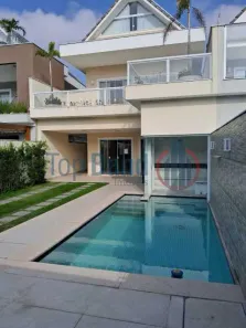 Casa de Condomínio com 5 Quartos à venda, 253m² no Recreio dos Bandeirantes, Rio de Janeiro