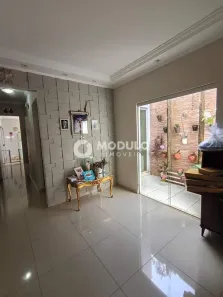 Casa com 3 Quartos à venda, 250m² no Pacaembu, Uberlândia