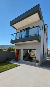 Sobrado com 3 Quartos à venda, 148m² no São João do Rio Vermelho, Florianópolis