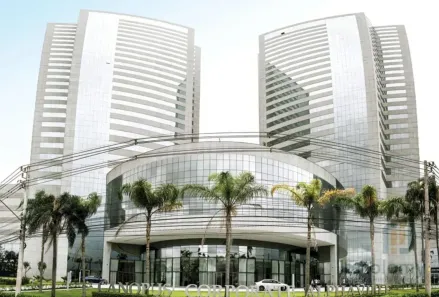 Sala Comercial para alugar, 586m² no Tamboré, Barueri