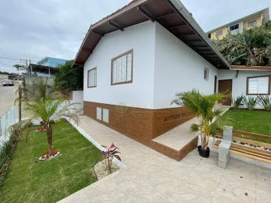 Casa com 3 Quartos para alugar, 112m² no Carvoeira, Florianópolis
