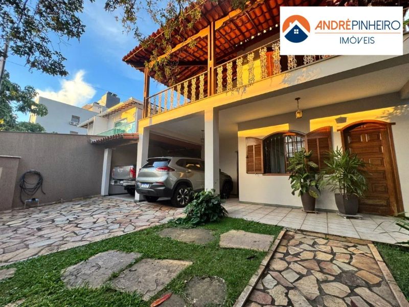 Casa com 4 quartos — Planalto, Belo Horizonte