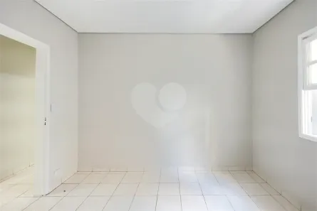 Sobrado com 2 Quartos para alugar, 250m² no Chácara Inglesa, São Paulo