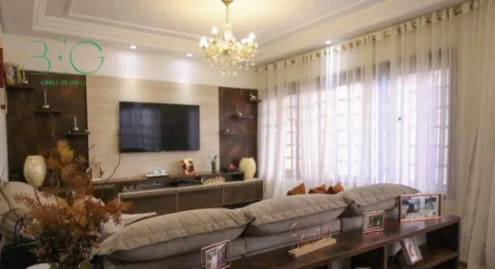 Sobrado com 3 Quartos à venda, 350m² no Vila Paulo Silas, São Paulo