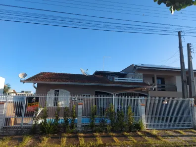Casa com 3 Quartos à venda, 220m² no Praia da Enseada, São Francisco do Sul