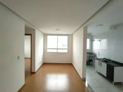 Apartamento com 2 Quartos para alugar, 57m² no Jardim América, Maringá
