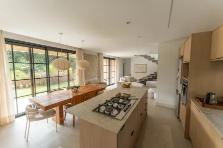Casa com 3 Quartos para alugar, 200m² no Lagoa da Conceição, Florianópolis