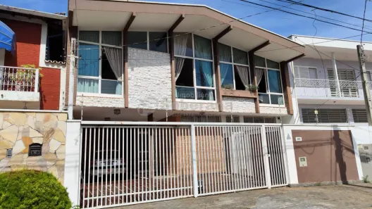 Sobrado com 4 Quartos à venda, 256m² no Vila Nova São José, Campinas