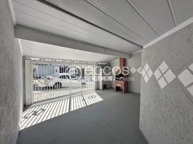 Casa com 2 Quartos à venda, 74m² no Jardim Itanguá, Sorocaba